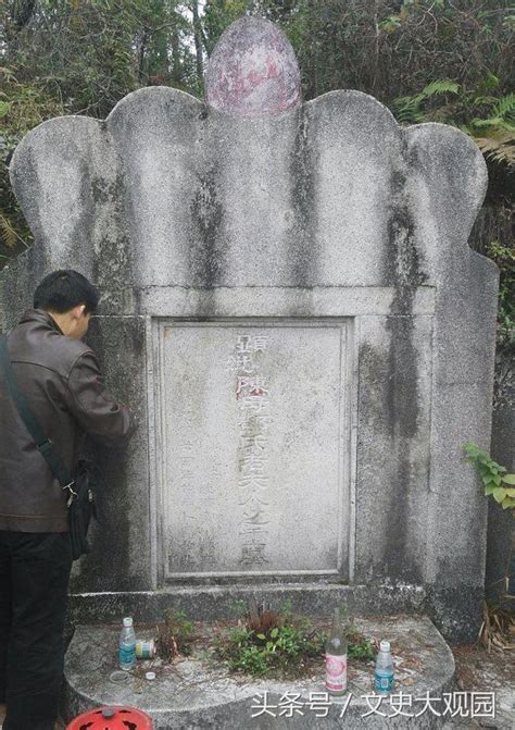 蔣介石祖墳|劉曉：蔣介石祖墳文革被毀蔣母遺骨被焚 